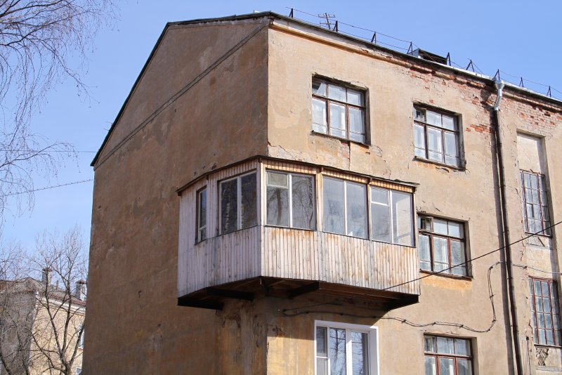 Пристрой с балконом