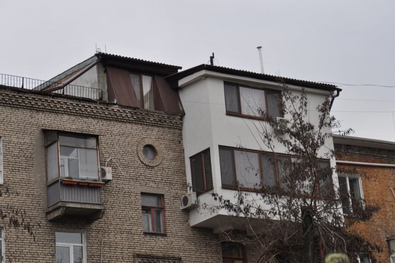 Самовольный балкон