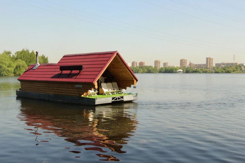 Баня на плавучем понтоне