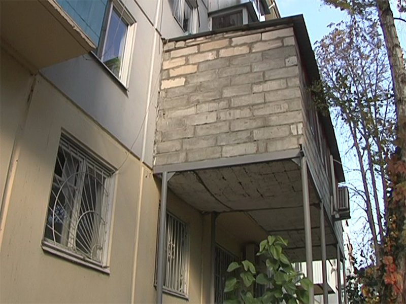 Достройка балкона
