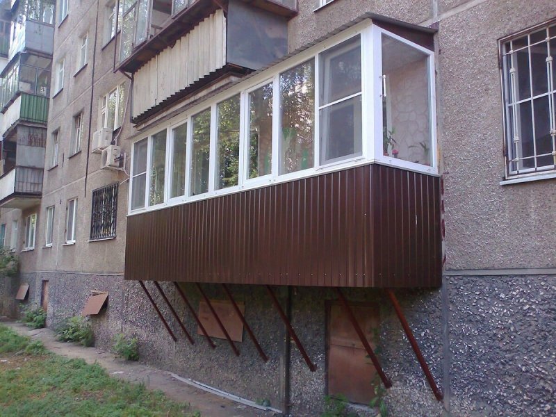 Навесной балкон