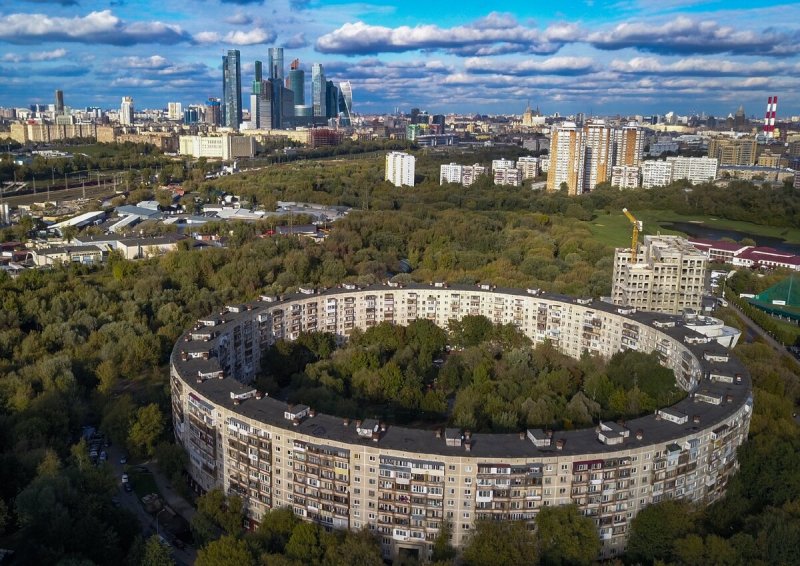 Улица Довженко Москва круглый дом