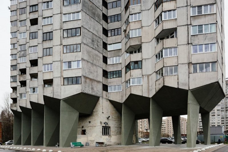 Дом на курьих ножках Санкт-Петербург на Васильевском острове