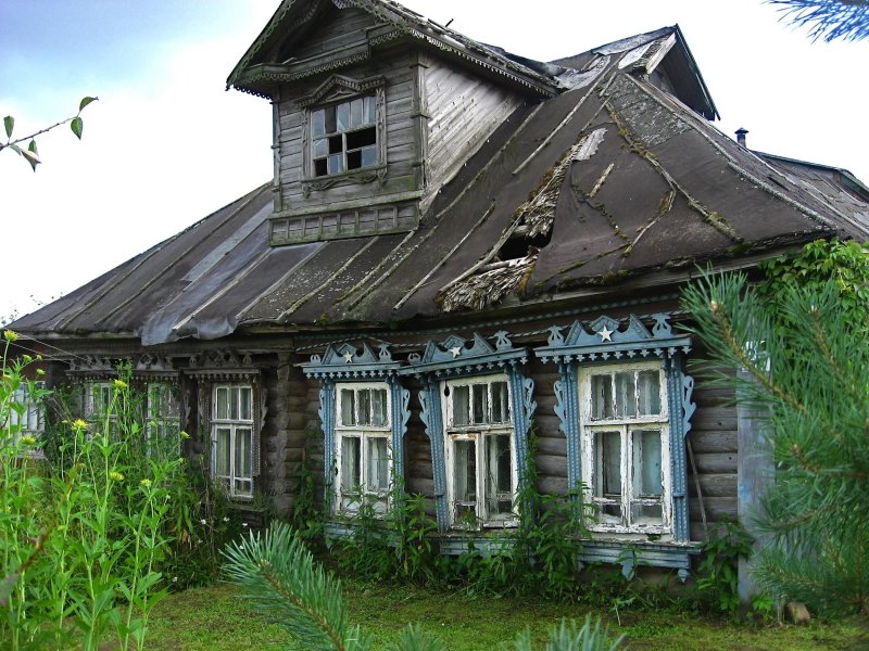 Старый деревянный дом