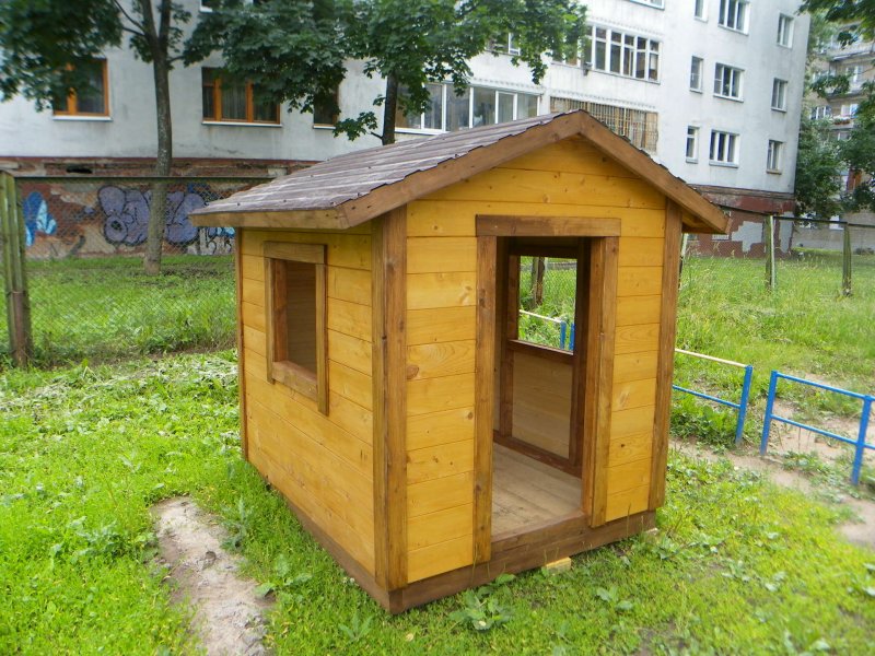 Домики для дачи из дерева своими руками