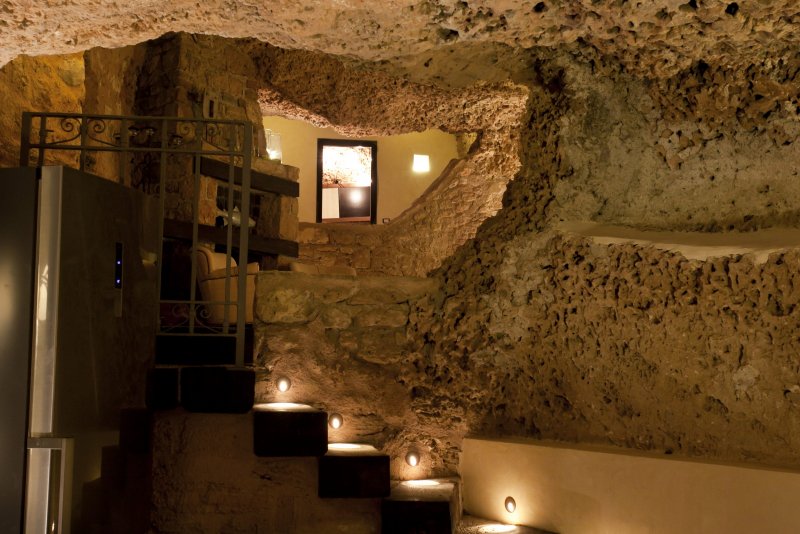 Пещерный дворец Cave Palace Ranch, Юта, США