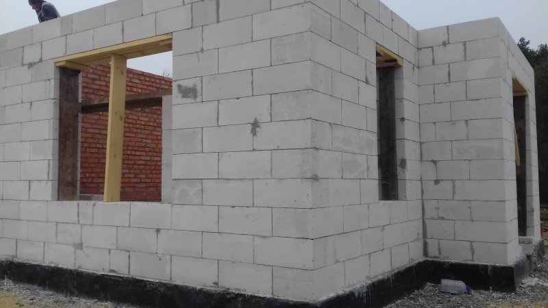 Пристрой к дому из газосиликата