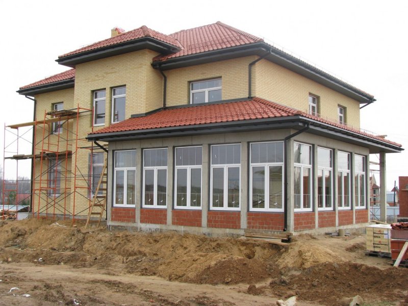 Остекление коттеджа пластиковыми окнами