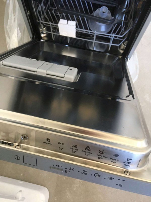Посудомоечная машина Electrolux ESL 94200 lo