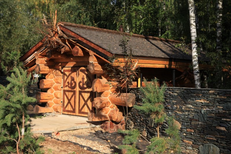 Старинные дома из лиственницы