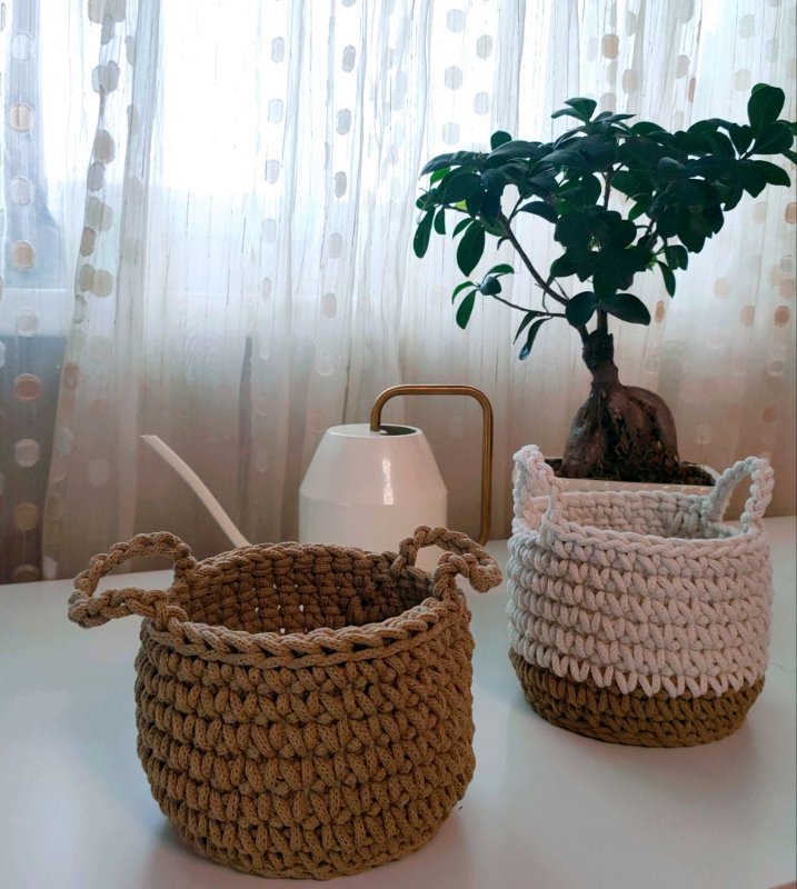 Вязаные корзинки в интерьере