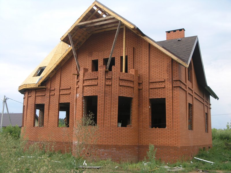 Арский кирпичный дом