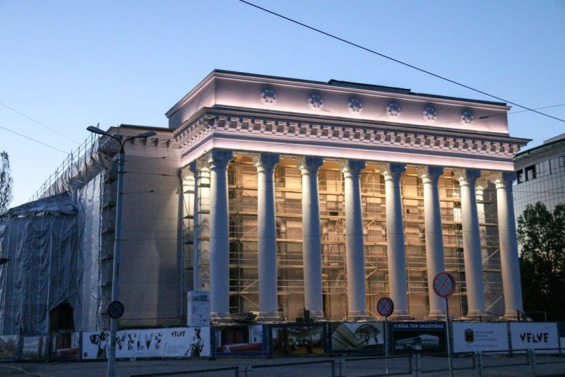 Отреставрированный фасад ВЭФ
