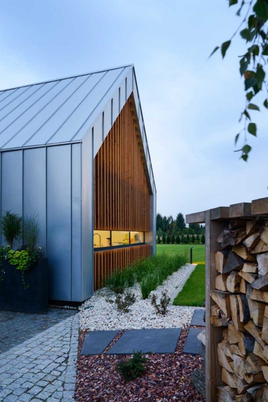 Дом в стиле амбара Barn House
