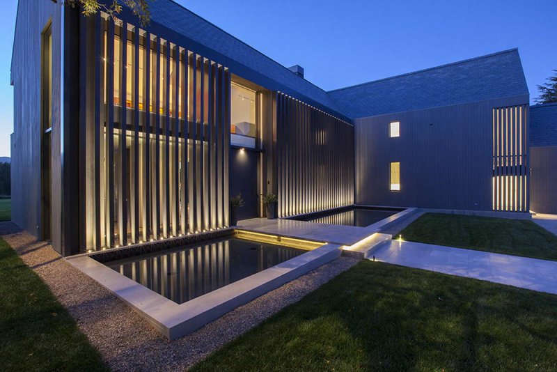 Дом-сарай Barn House внутри