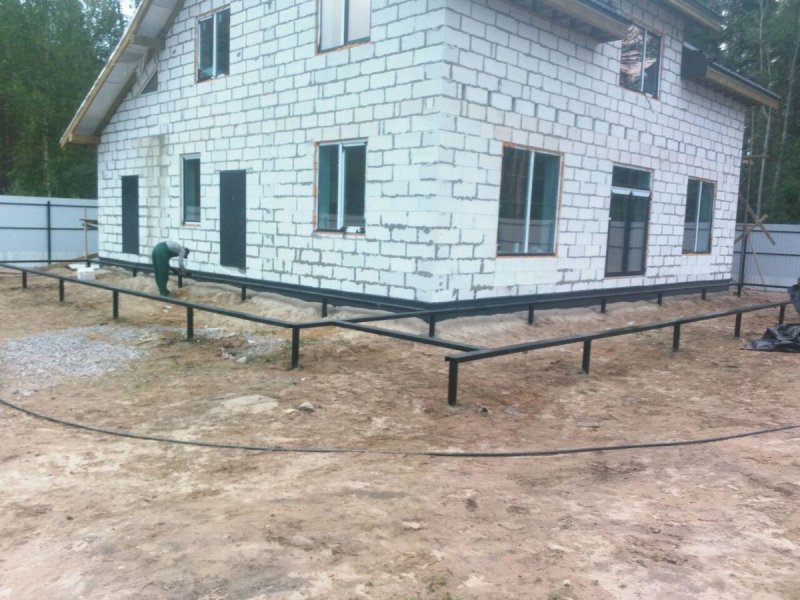 Винтовые сваи под террасу