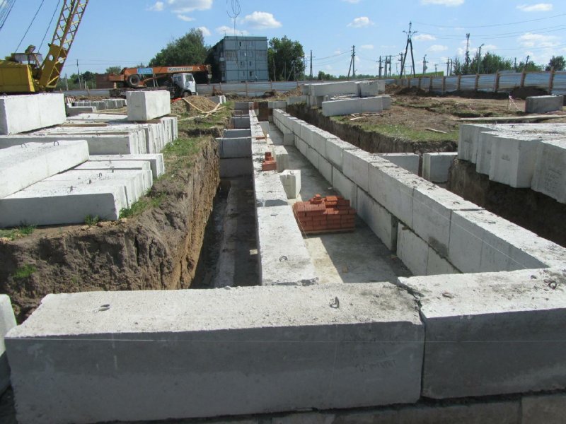 Укладка блоков ФБС