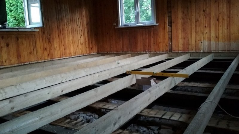 Черновой пол в деревянном доме