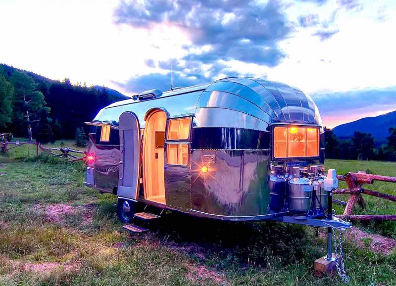 Дом на колесах прицеп Airstream