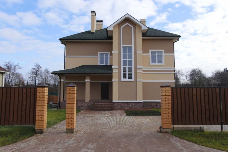 Кирпичные дома в Подмосковье