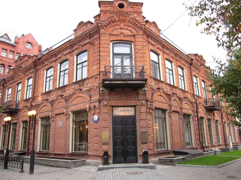 Дом купца Крюкова, Советская, 25
