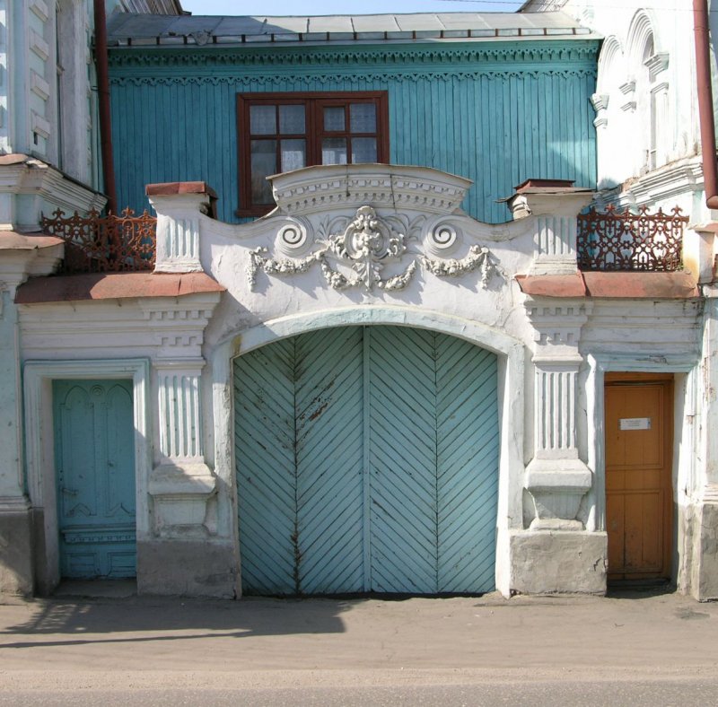 Купеческий дом 19 века с воротами