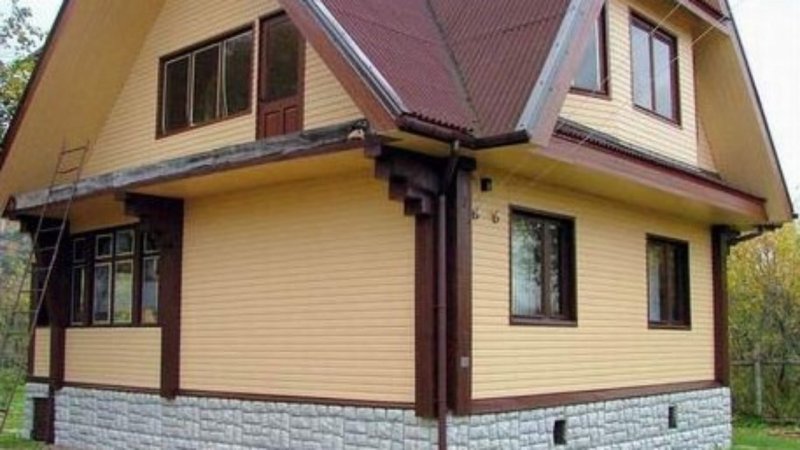 Дом обшитый сайдингом