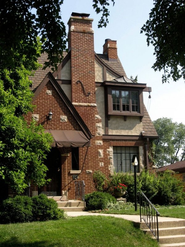 Стиль Тюдор (Tudor Revival Cottage)