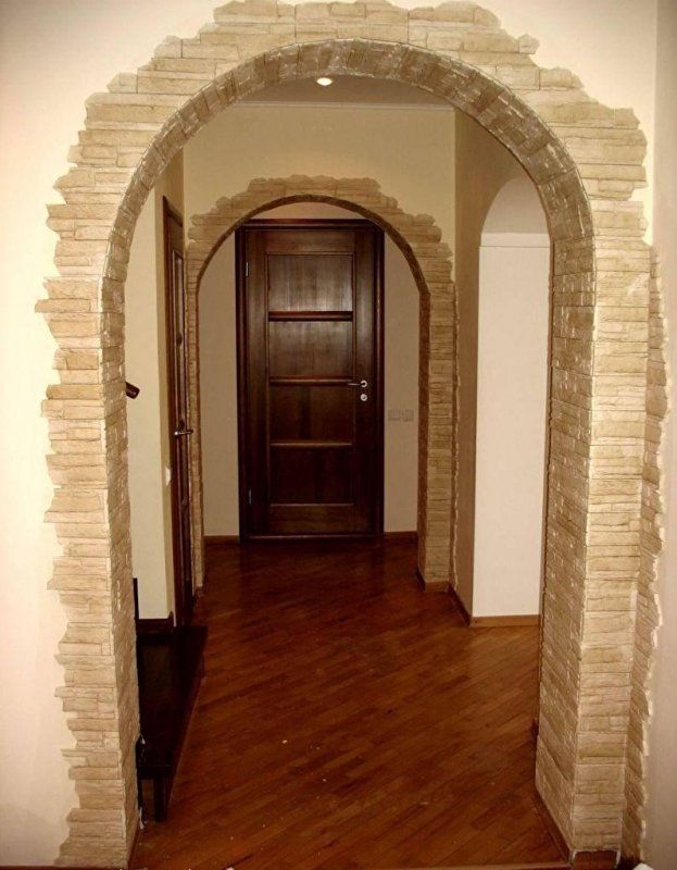 Отделка арки камнем
