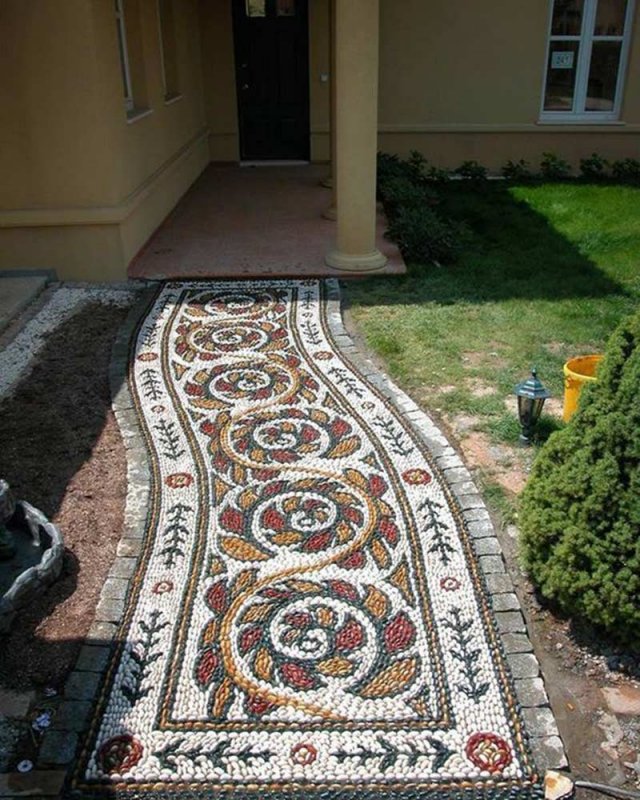 Дорожки из речного камня