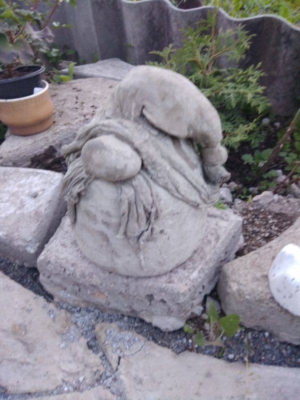 Омега Флора Гномы из бетона