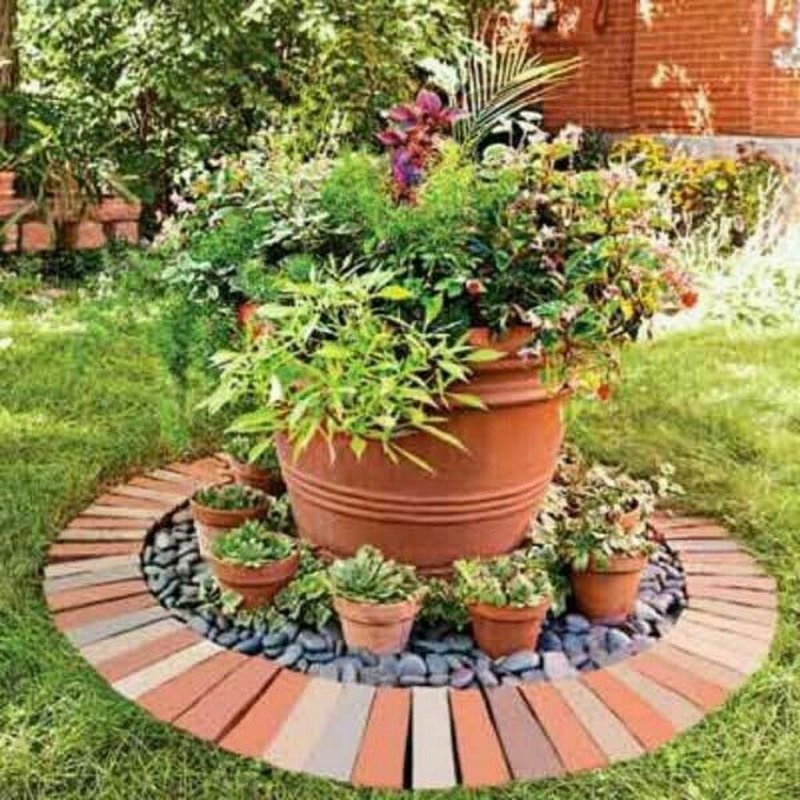 Красивые клумбы из кирпича