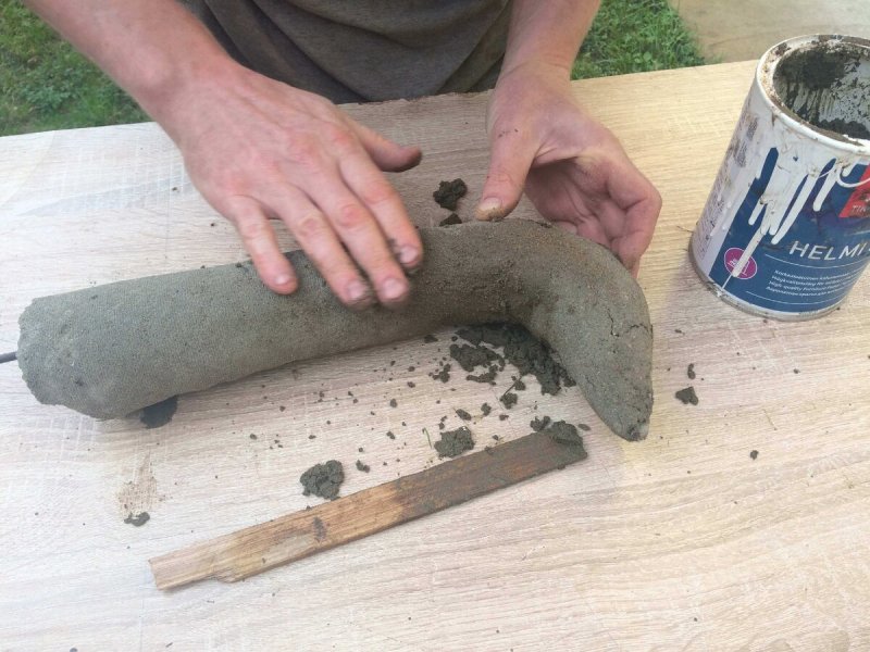 Гусь из цемента