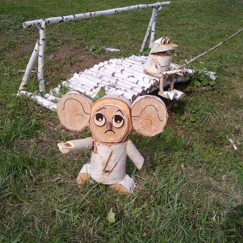 Фигуры из спиленных деревьев