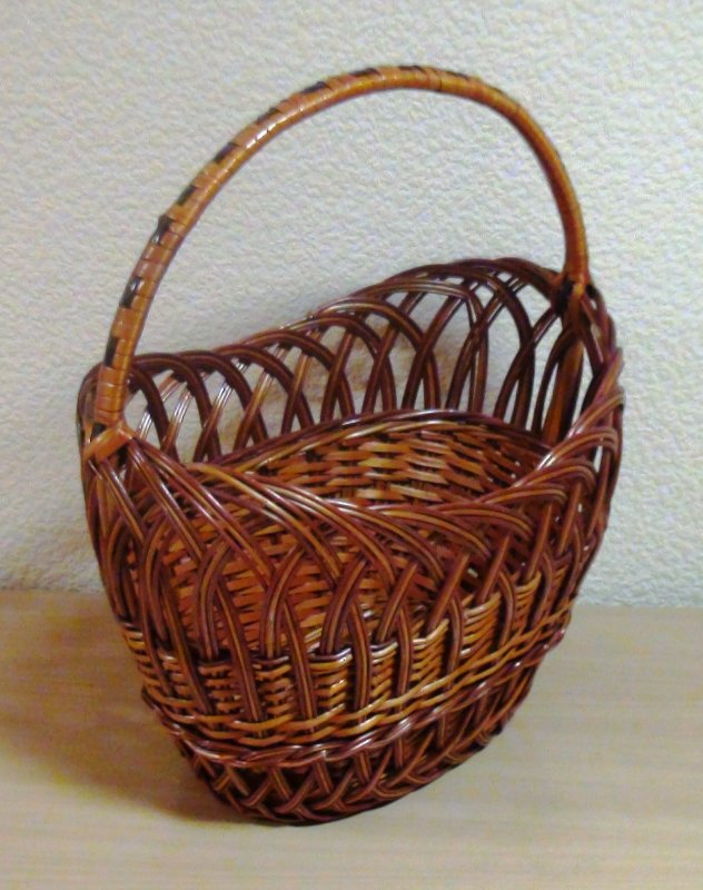 Овальные корзинки из ивы