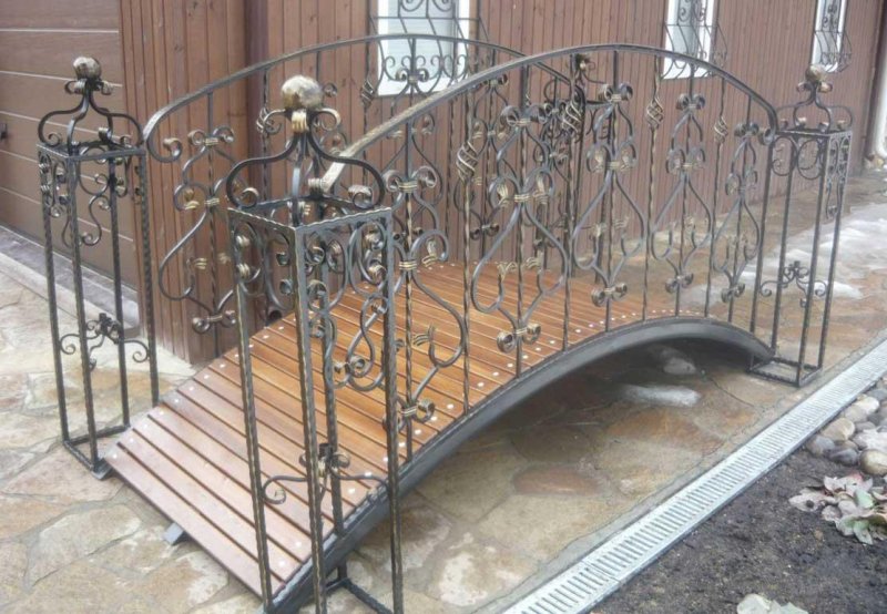 Кованые мостики