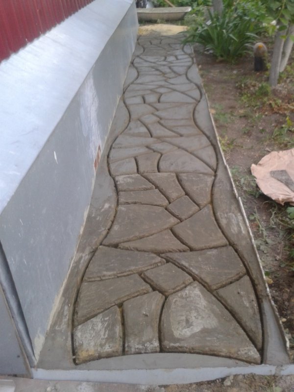 Дорожка из цемента