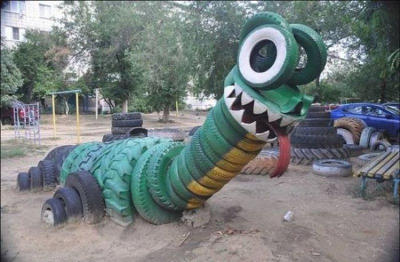 Дворовые скульптуры из шин