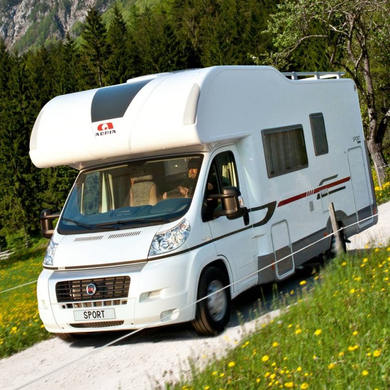 Adria 690