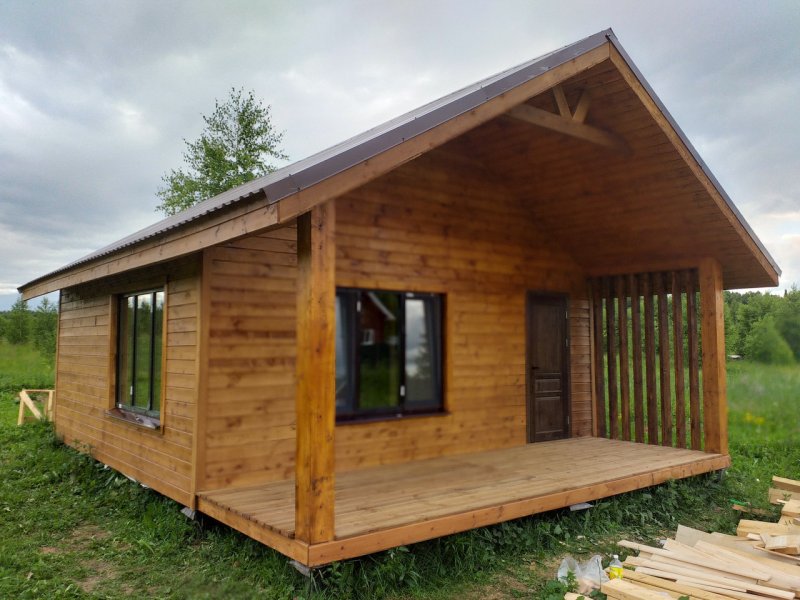Каркасный дом 6х6 с террасой