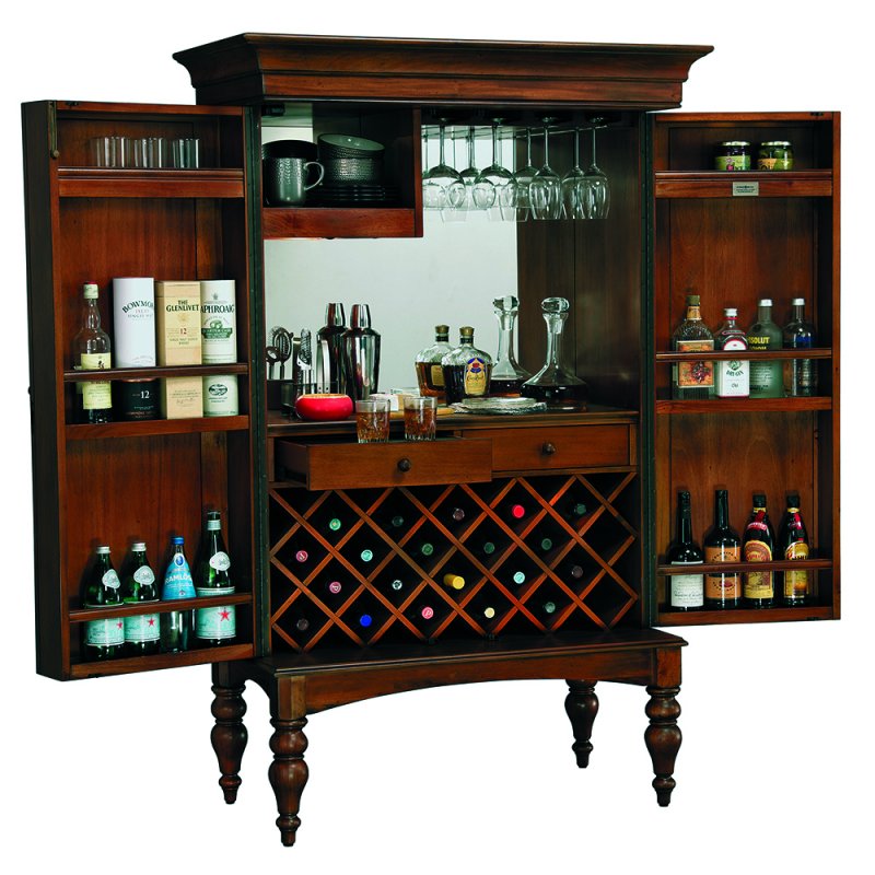 Барный шкаф Howard Miller Cognac