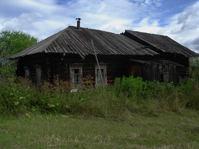 Старый дом в деревне
