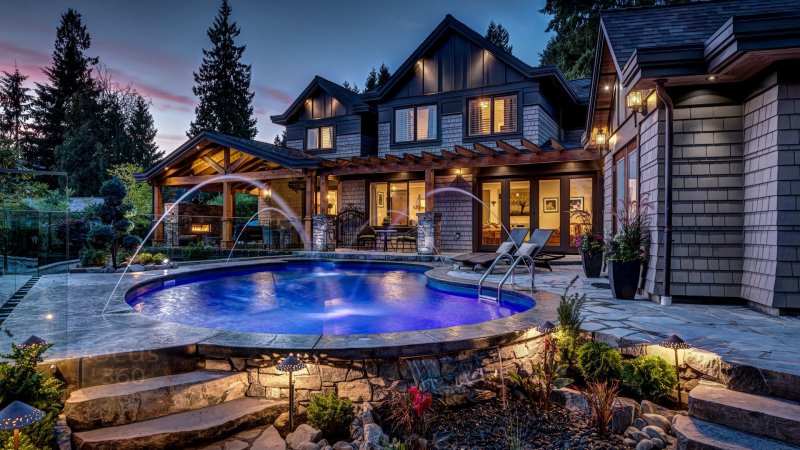 Дом с бассейном Dream House