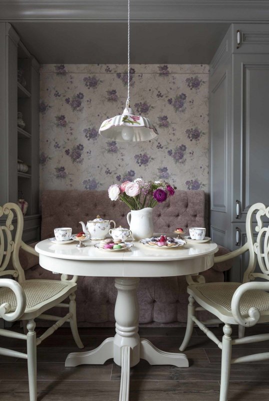 Полки на кухне в стиле Shabby Shick