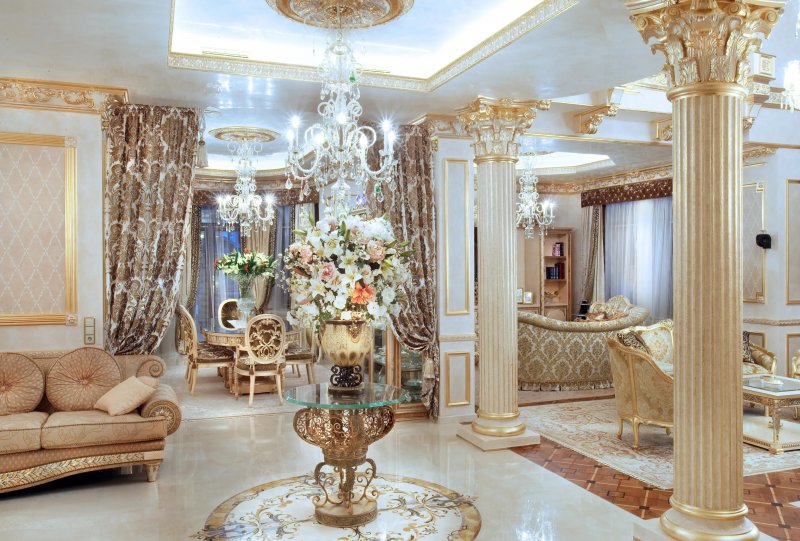 Колонны в классическом интерьере