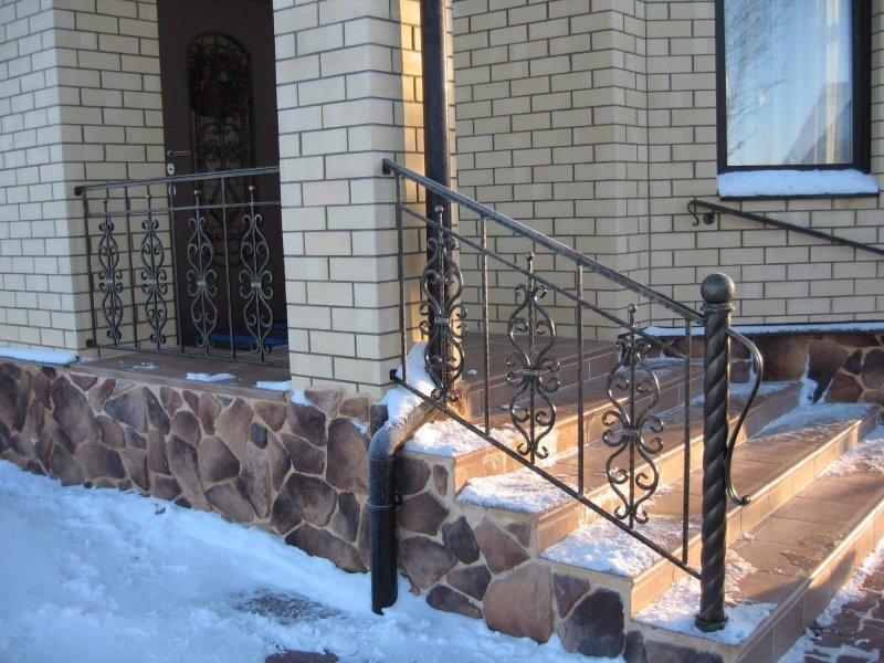 Перила Темир панжаралар