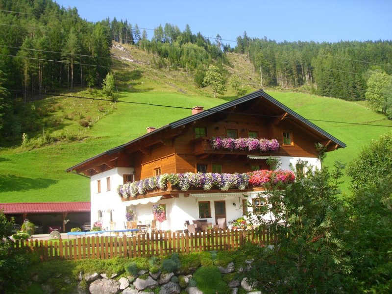 Проект дома на склоне House Wiesenhof
