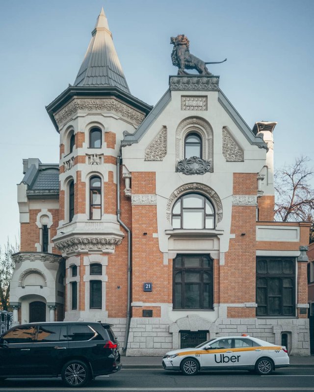 Интересные здания Москвы