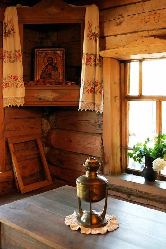 Деревенская изба