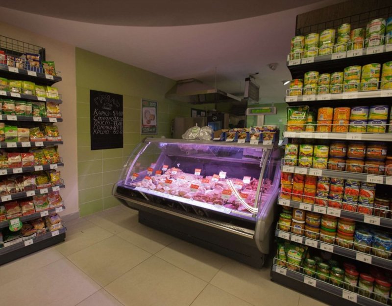 Маленький магазин продуктов